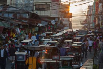 Evening traffic in Lucena