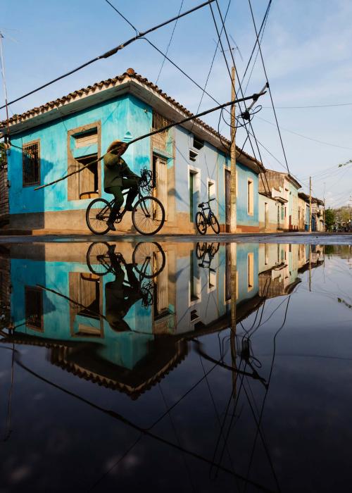 climate-flooding-city-bike