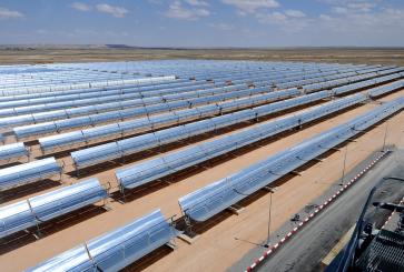 Large scale solar panel installation