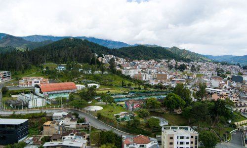 An aerial view of the city of Loja.